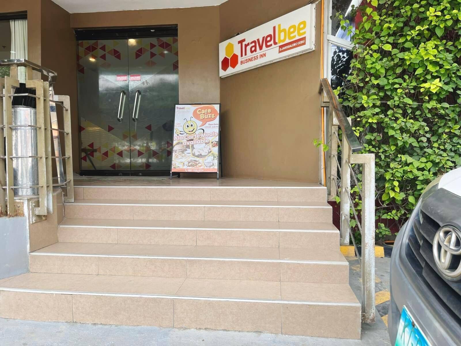 Photo - Travelbee Business Inn