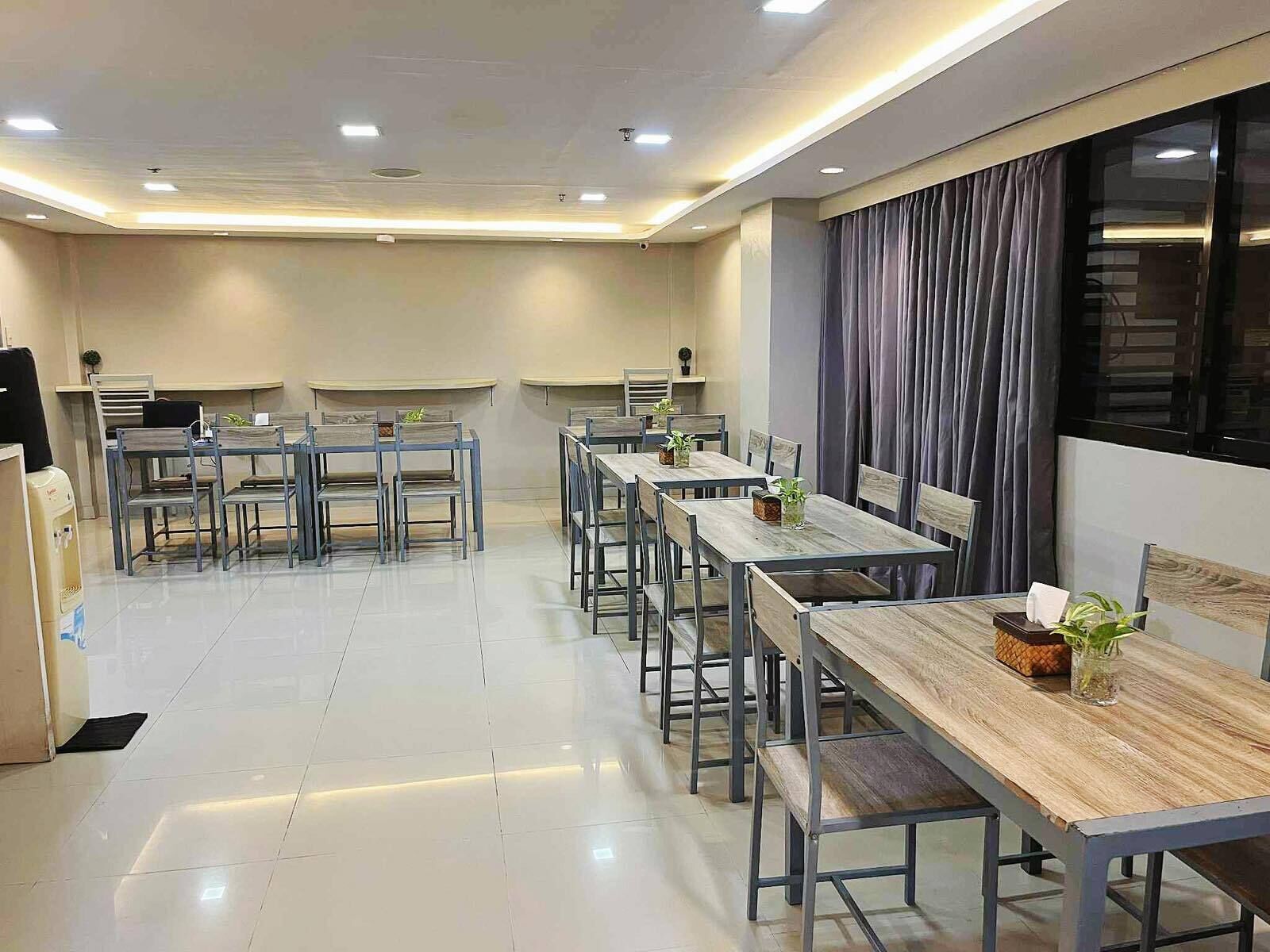 Photo - Travelbee Business Inn