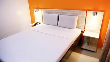 Standard Hive Double | Escrivaninha, Wi-Fi de cortesia, roupa de cama