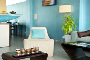 Lobby sitting area - The Beach Apartments (Negombo)