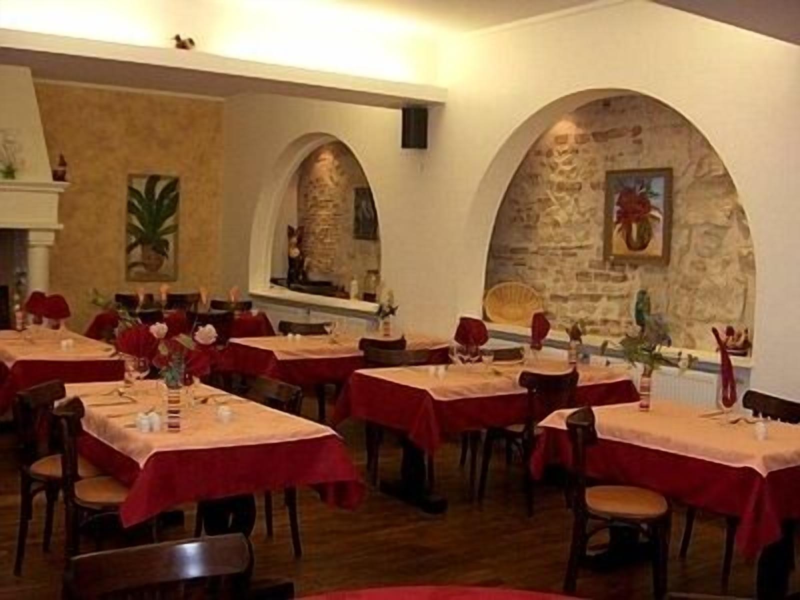 breakfast, lunch, dinner served; regional cuisine