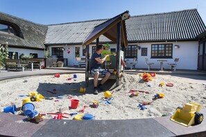 Außen-Kinderspielplatz