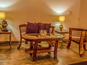 Living area - The Lagoon Villa (Negombo)