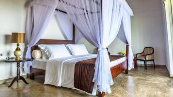 Villa – exclusive, 4 soverom, privat basseng | Sengetøy av topp kvalitet, skrivebord og strykejern/-brett