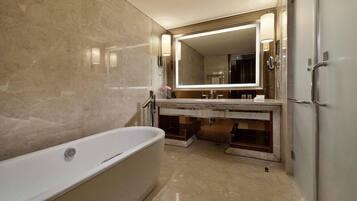 Bathroom | Separate bathtub and shower, free toiletries, hair dryer