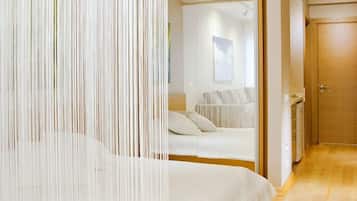 Minibar, in-room safe, soundproofing, free WiFi