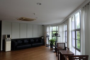 Birthday party area - Orkid Inn Puchong (Puchong)
