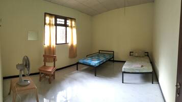 Dortoir Partagé, dortoir mixte | Literie de qualité supérieure, bureau, Wi-Fi gratuit