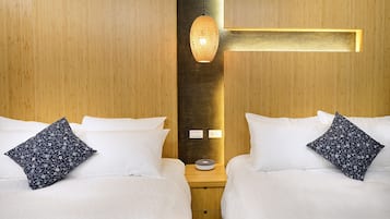 Minibar, desk, soundproofing, free WiFi