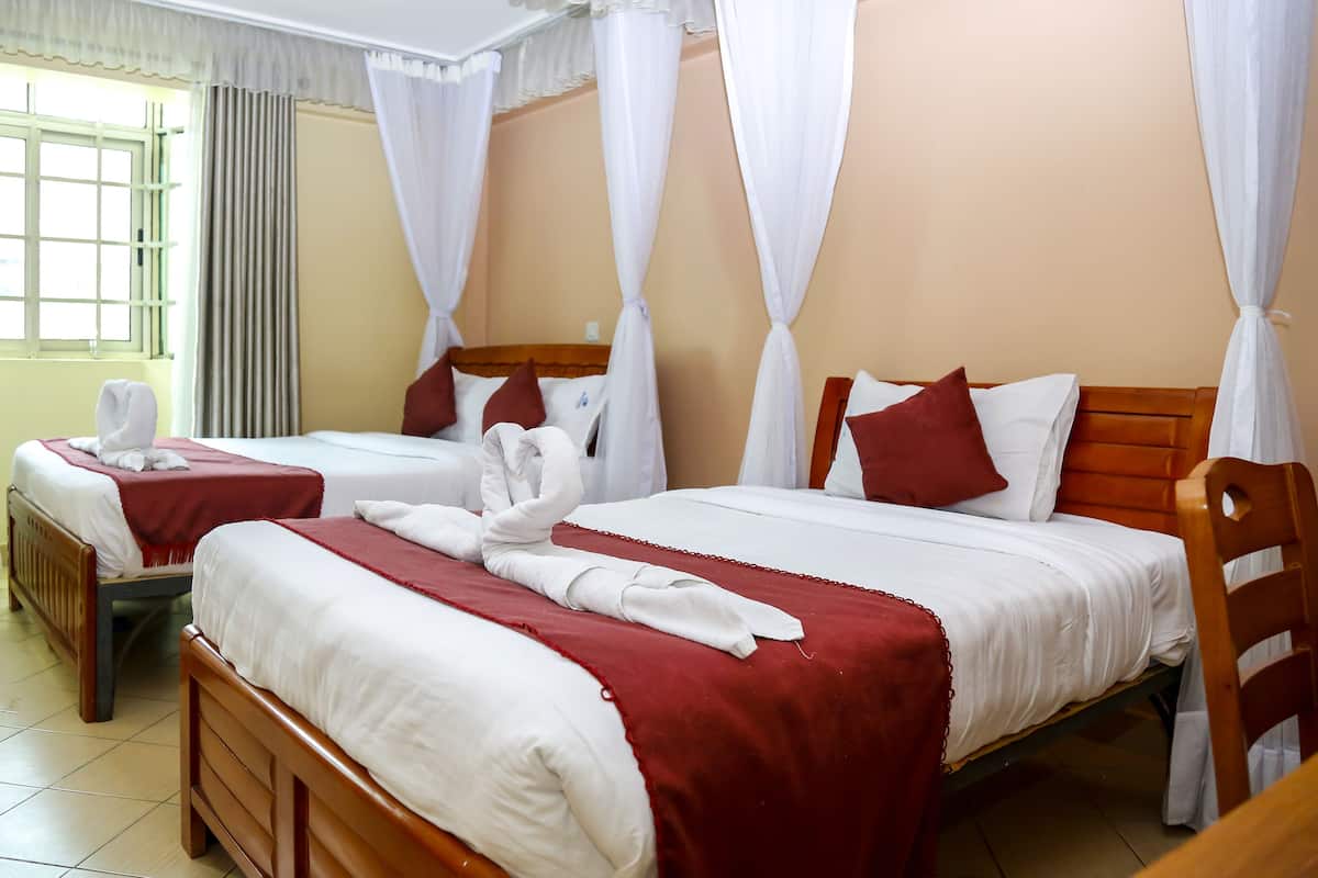 Ylelliset vuodevaatteet, työpöytä, äänieristys, ilmainen Wi-Fi