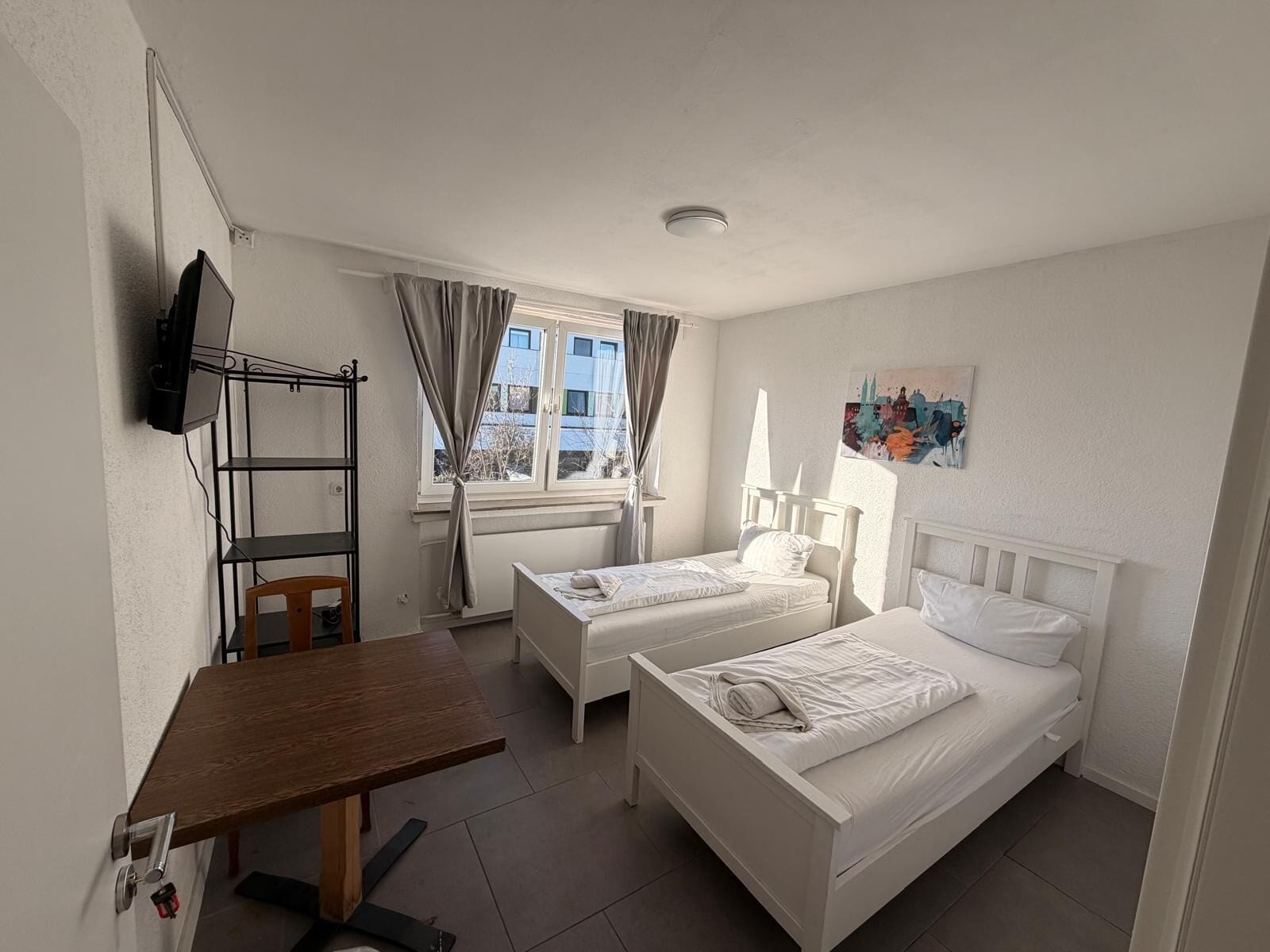 Double Room, Shared Bathroom | Individually furnished, soundproofing, free WiFi, bed sheets