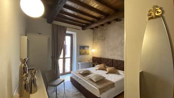 Caja de seguridad en la habitación, escritorio y wifi gratis