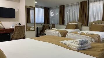 Panoramic Quadruple Room | Premium bedding, minibar, in-room safe, individually decorated