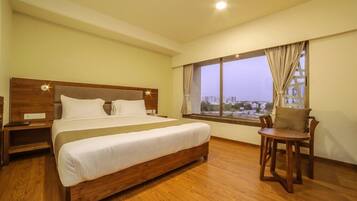 Premier Double or Twin Room, 1 Bedroom, Non Smoking, City View | Premium bedding, minibar, in-room safe, iron/ironing board