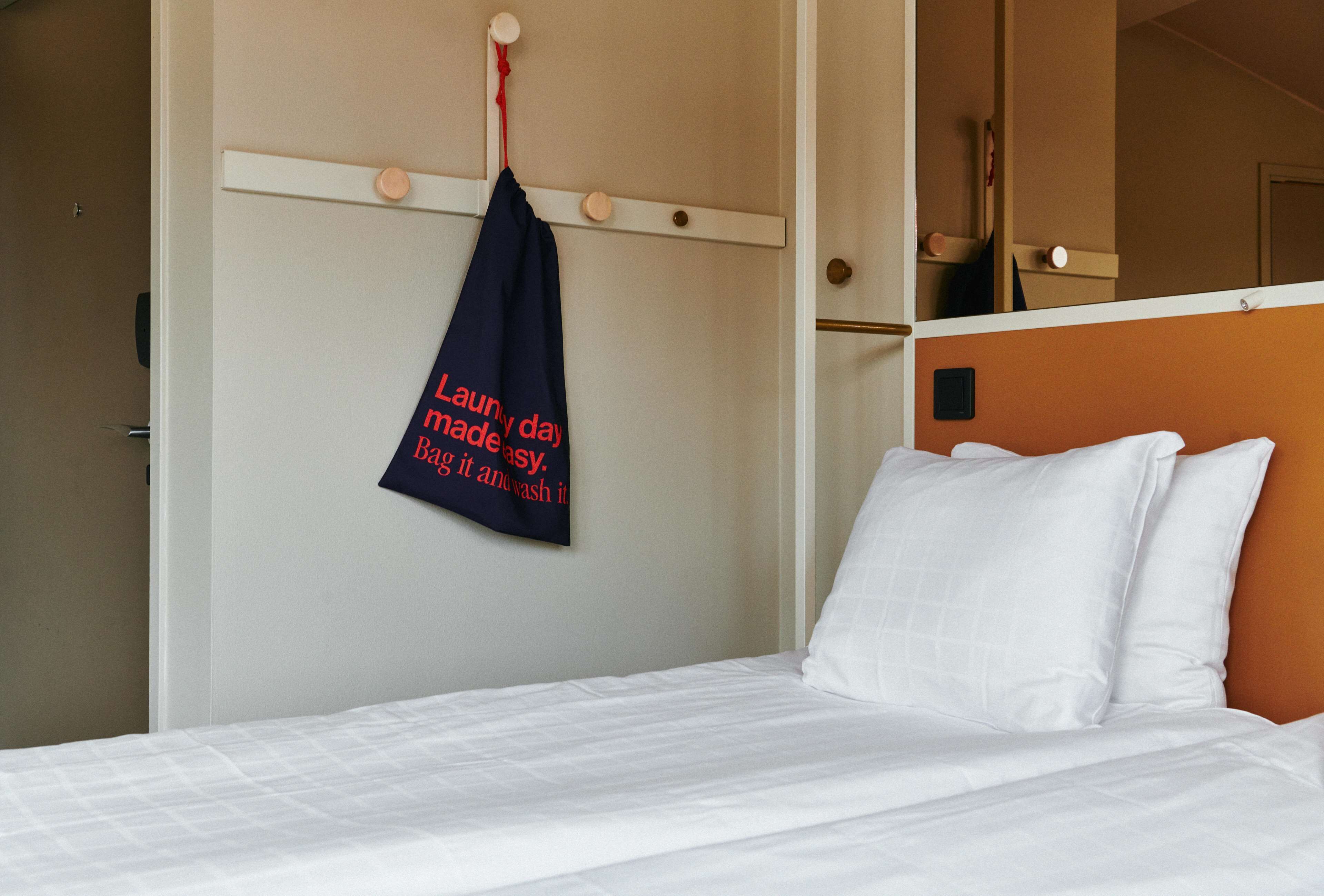 in-room safe, free wifi, bed sheets