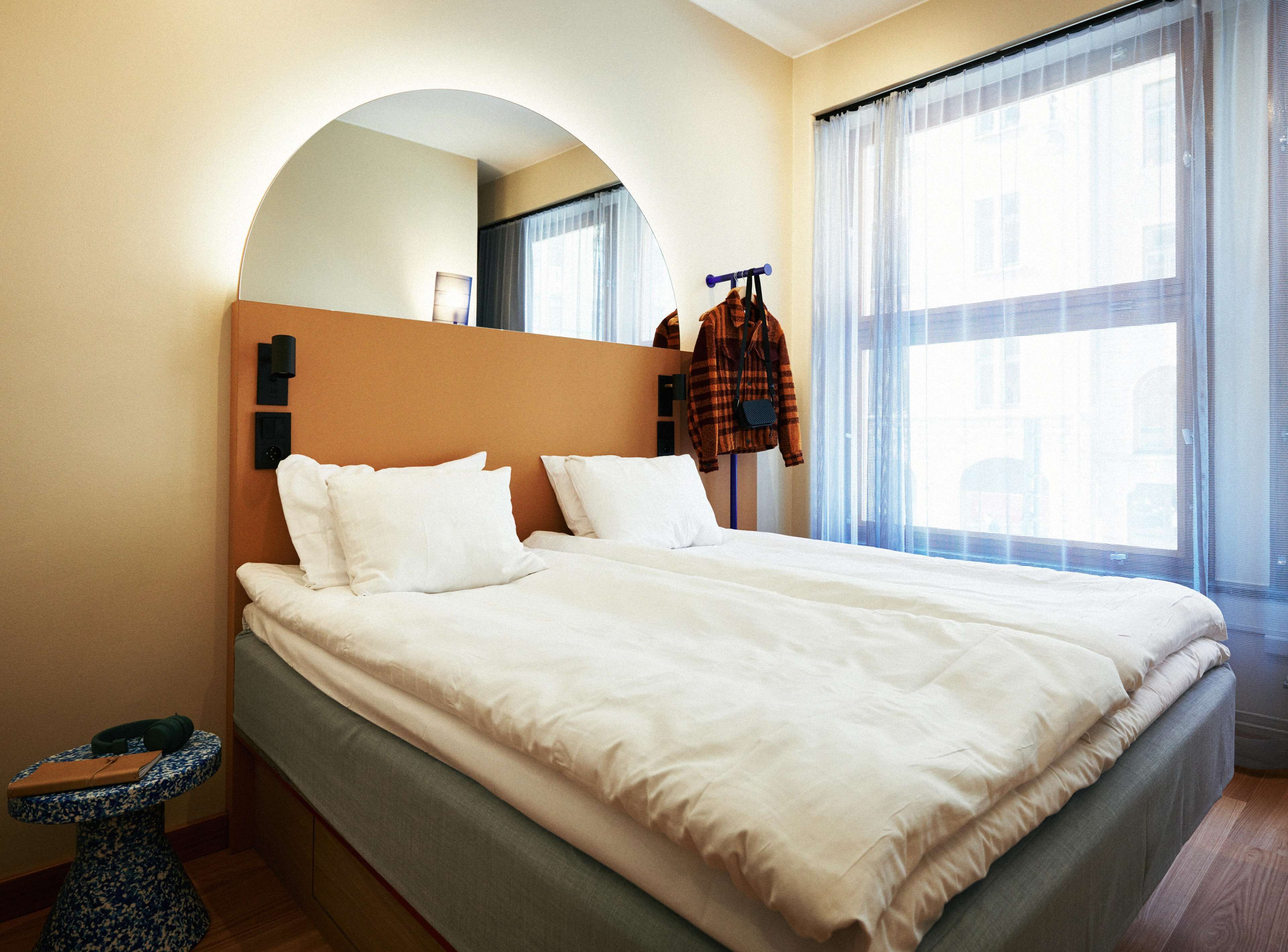 in-room safe, free wifi, bed sheets