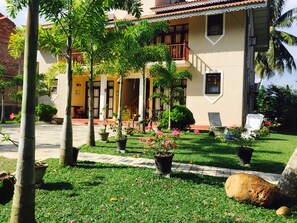 Front of property - Peacock Villa (Mirissa)