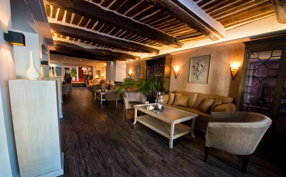 Nouvel Hôtel du Commerce by null