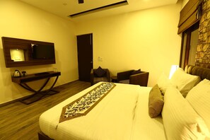 Rum (Deluxe Family Room) | Minibar, skrivbord, extrasängar och gratis wi-fi