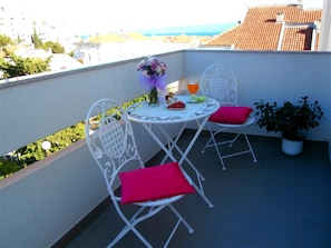 Comfort Apartment, Balcony, Pool View (1 Double Bed) | Garden view - Apartments Cordis (Split)