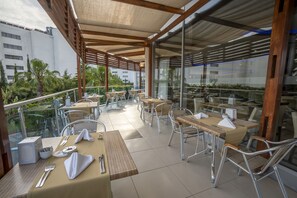 3 restaurants, breakfast, lunch, dinner served; international cuisine - Çenger Beach Resort Spa - All Inclusive (Manavgat)