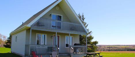 Fer et planche à repasser, Wi-Fi gratuit, draps fournis