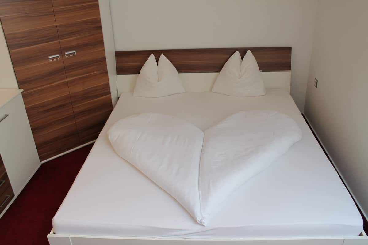 Classic Room | In-room safe, free WiFi