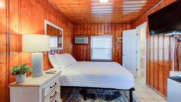 Standardzimmer, 1 Queen-Bett, Nichtraucher | Individuell dekoriert, kostenloses WLAN, Bettwäsche