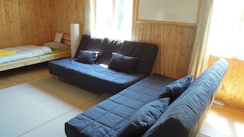 Condo estándar, 2 habitaciones | Sala de estar