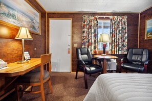 Standard Room, 1 Queen Bed