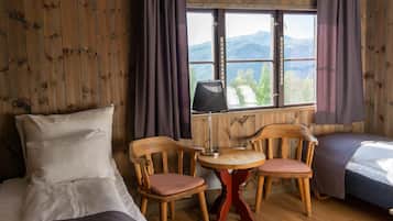 Habitación con 2 camas individuales | Wifi gratis y ropa de cama