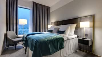 1 bedroom, premium bedding, pillow-top beds, minibar