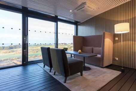 Clarion Hotel Air – Affordable hotel in Sola