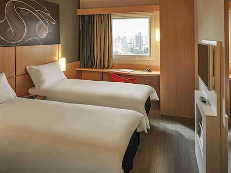 Standard Apartment, 2 Twin Beds | Hypo-allergenic bedding, minibar, in-room safe, desk