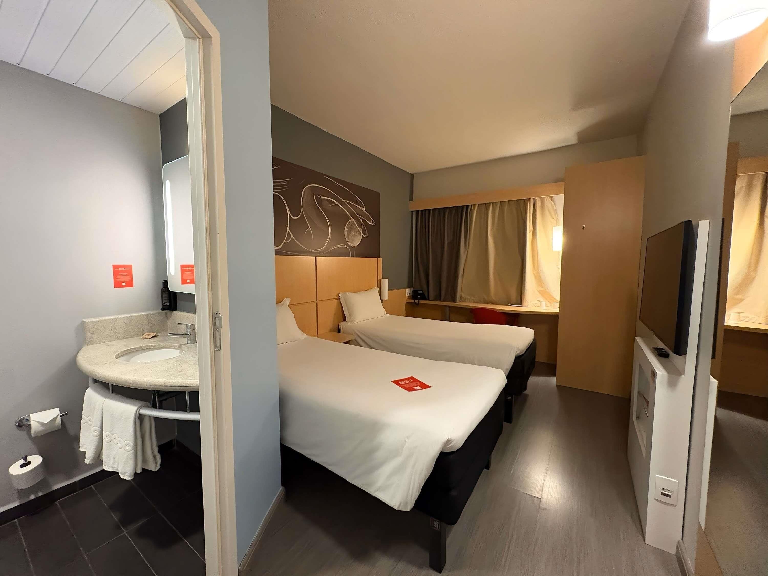 Apartament estàndard, 2 llits individuals | Roba de llit hipoal·lergògena, minibar i caixa forta a l'habitació 