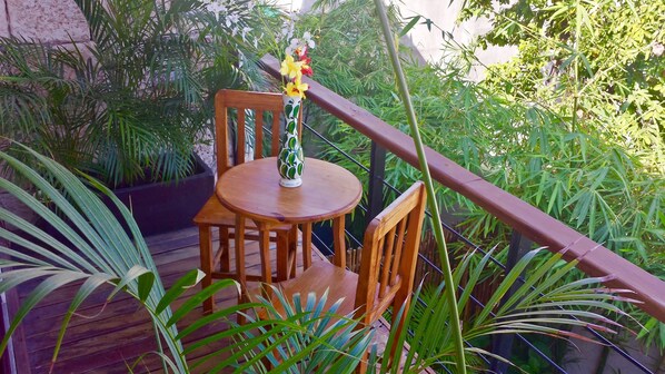 Standard Apartment, 2 Queen Beds, Kitchen, Executive Level | Terrace/patio