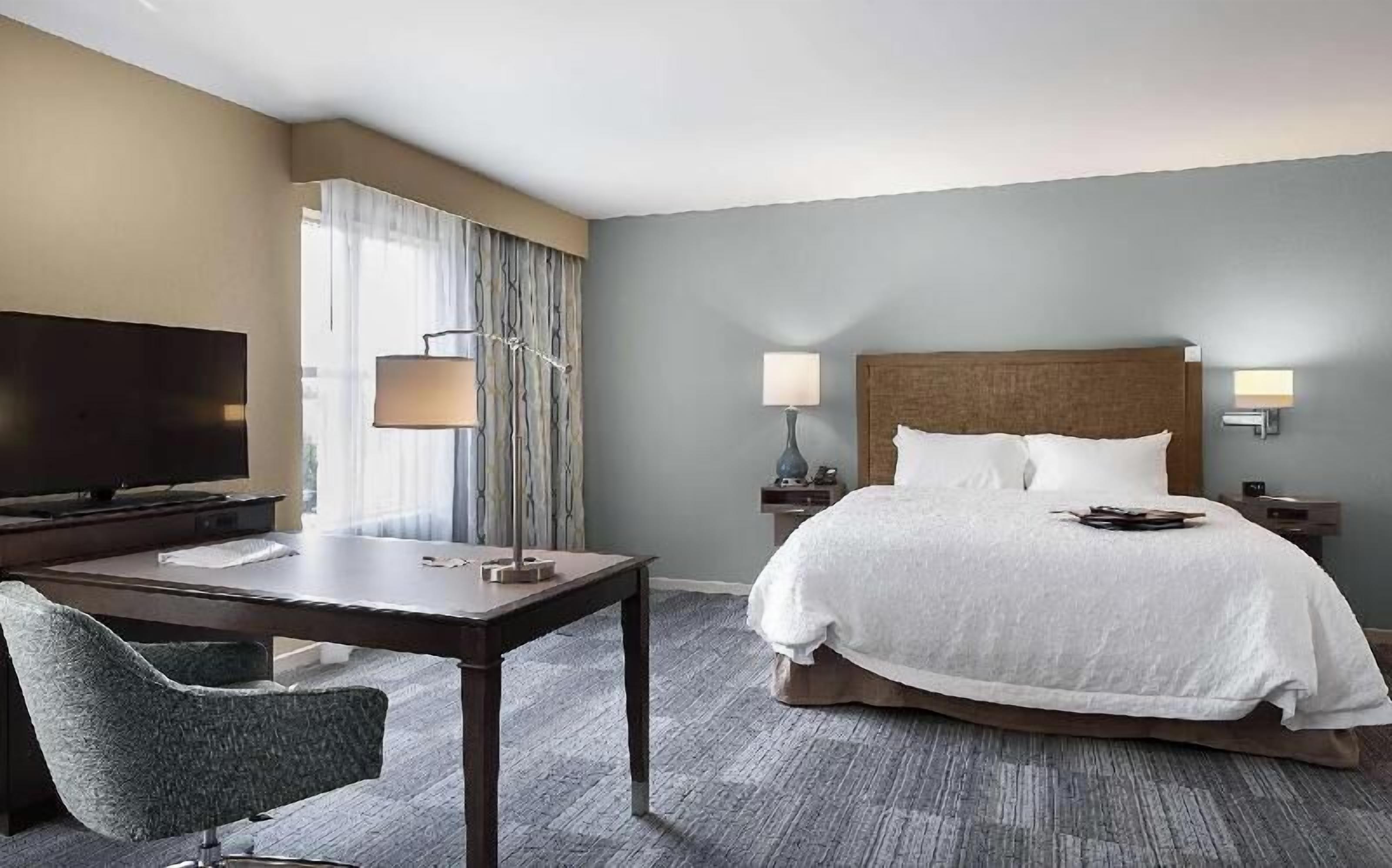 In-room safe, desk, laptop workspace, iron/ironing board