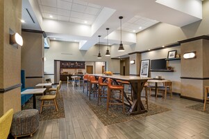 Desayuno buffet incluido todos los días 