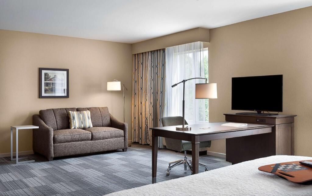 In-room safe, desk, laptop workspace, iron/ironing board