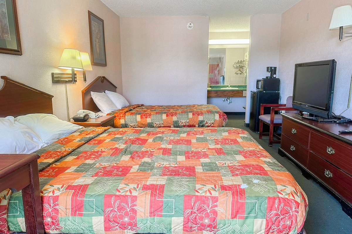 Suite, 2 Double Beds