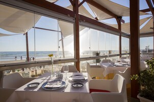 Beach bar