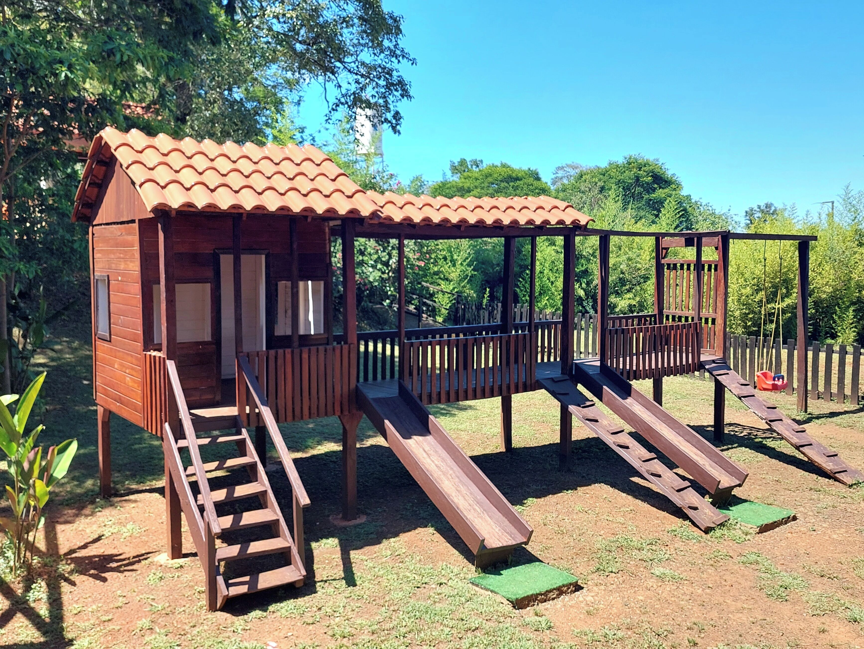 children’s play area – outdoor