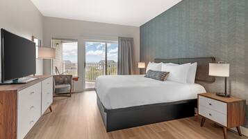 Commons Suite- 2 Queen, 1 King ADA | Wi-Fi, roupa de cama