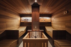 Sauna, poreallas, höyrysauna, vartalohoitoja, kuumakivihierontaa