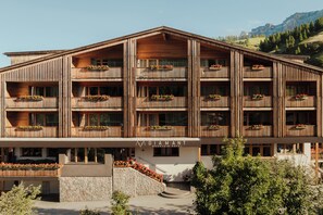 Front of property - Hotel Diamant (Badia)