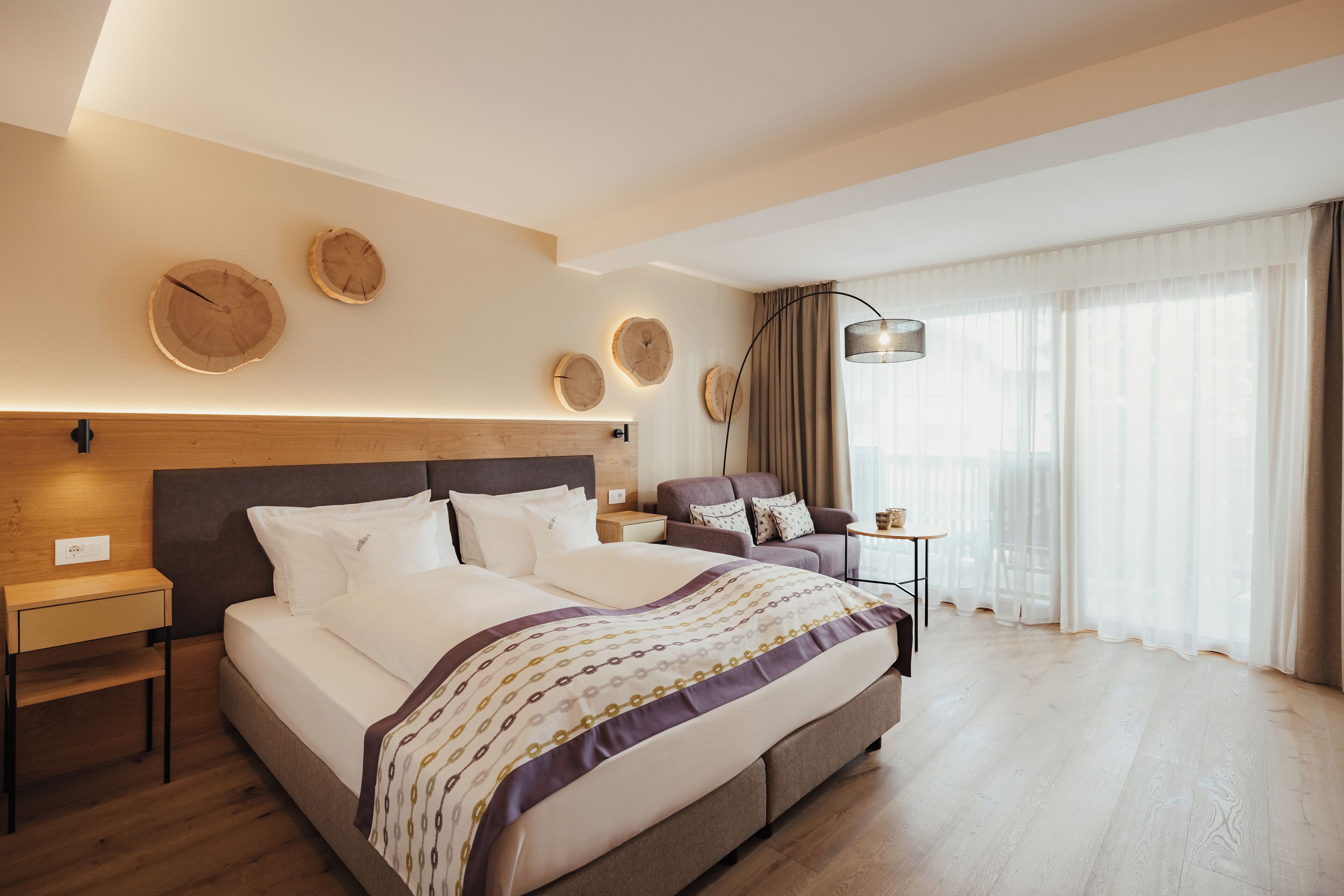 Habitación superior con 1 cama doble o 2 individuales, no fumadores | Minibar, caja fuerte, escritorio y sistema de insonorización