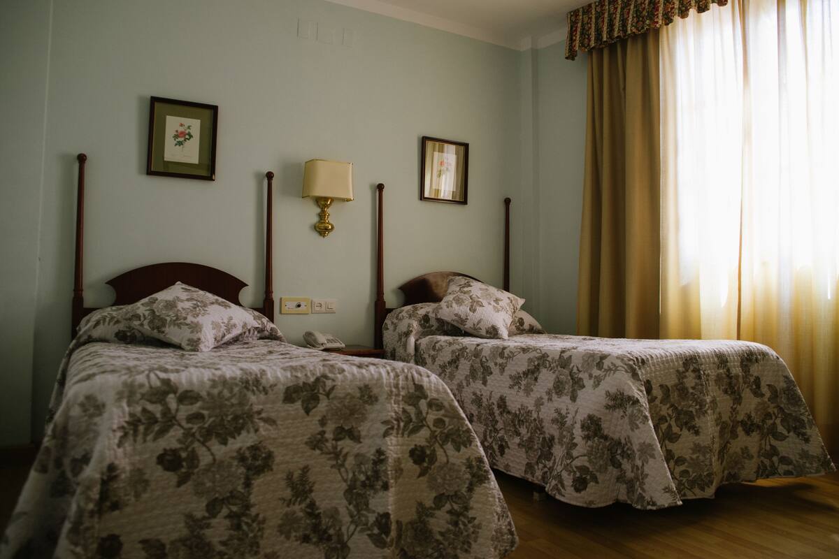 Zweibettzimmer