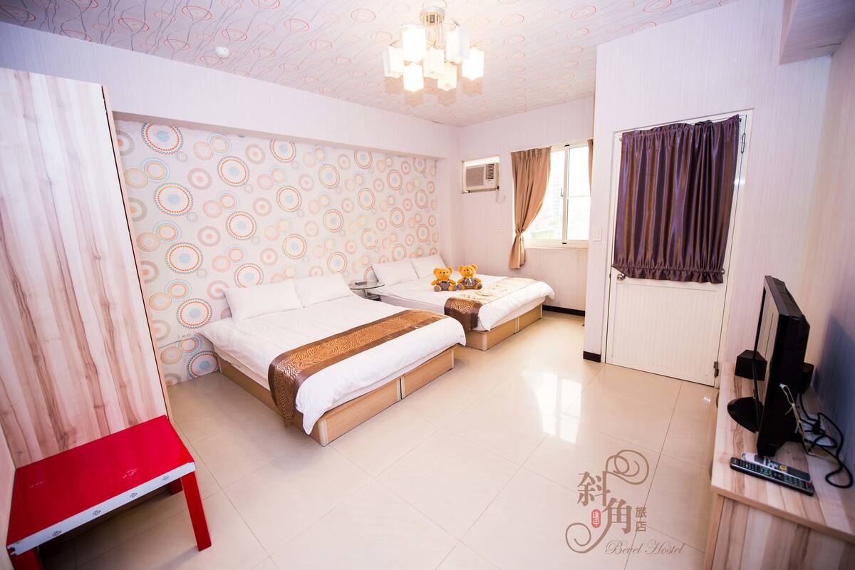 Classic Quadruple Room | Free WiFi