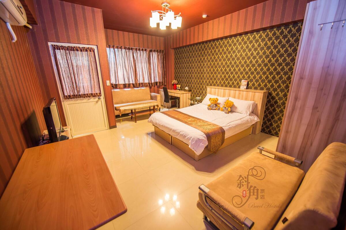 Signature Double Room | Free WiFi