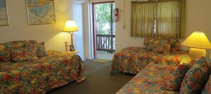 Room (4 twin beds) | Free WiFi - Ed & Ellens Lodging Key largo (Key Largo)